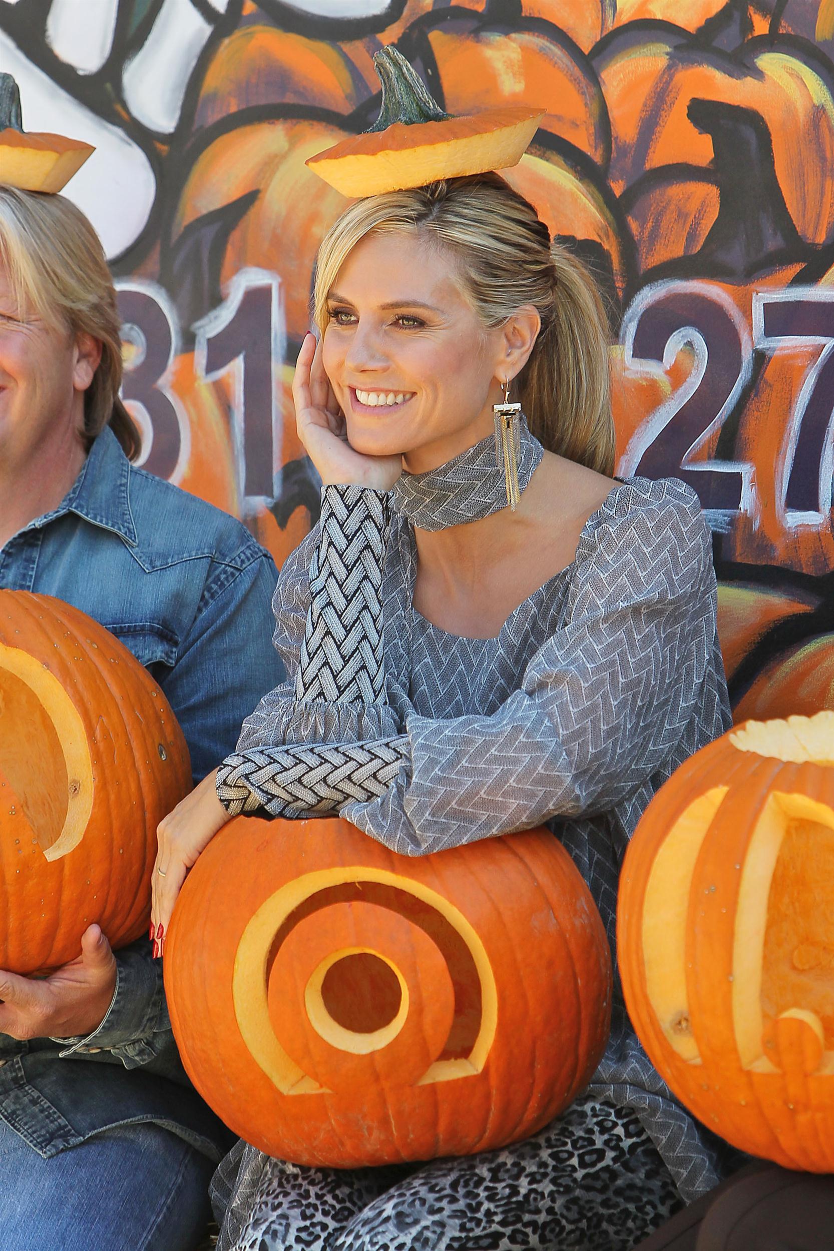 Heidi Klum at Mr Bones Pumpkin Patch in West Hollywood | Picture 100740